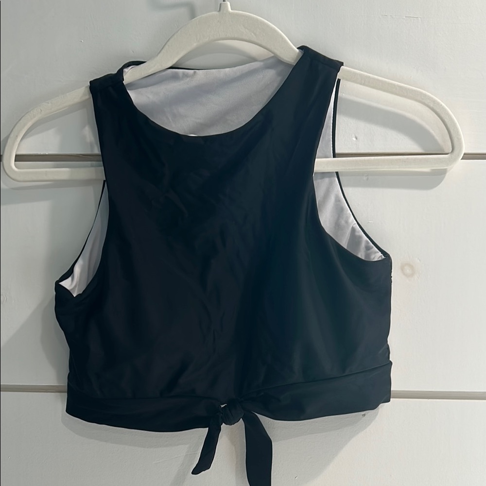 Black Sleeveless Crop Top